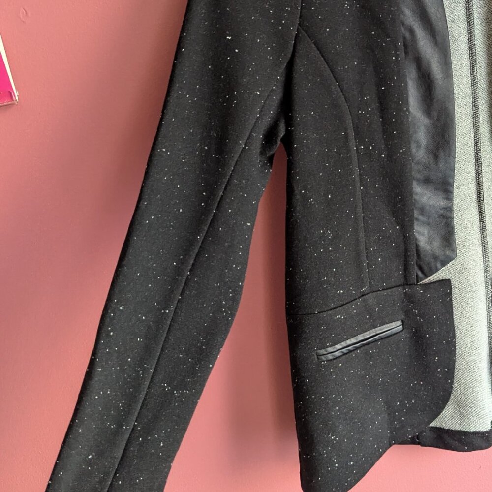 Front Open Blazer - Picture 4 of 8